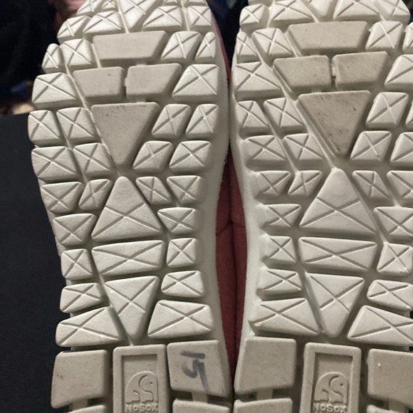 NWT NO SOX WO SIZE 8 SLIP ON LOAFER AEGIS MICROBE SHIELD  LIGHT RED  NEW - Picture 15 of 15